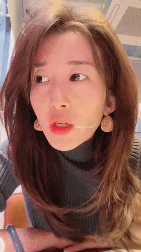 ♈ ♈ ♈ 2024年12月，深圳都市丽人的一天，【明天开我吓死了】，首次约炮，极品美乳皮肤白皙，卧室内骚得乱扭求插入！